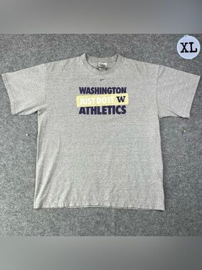 Y2K Washington Huskies Center Swoosh Tee Shirt